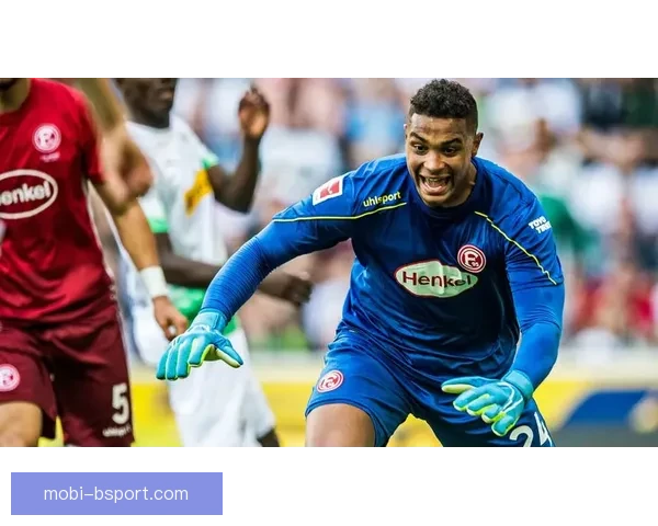 曼城官宣新赛季训练服赞助商 合同金额创队史新高