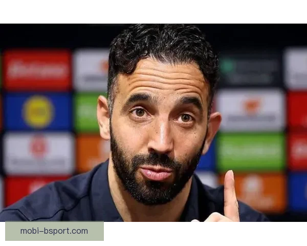 法兰克福成功签约埃基蒂克 强化前锋线助力新赛季挑战